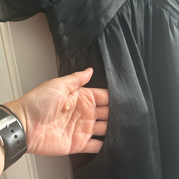 Little black silk dress - Picture 3 of 10